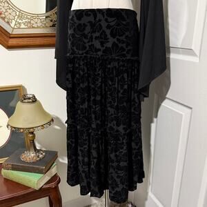 VTG Y2K Notations Black Velvet Velour Tiered Floral Whimsy Broomstick Midi Skirt